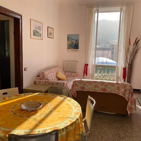 La Finestra Sul Cortile Apartment Levanto